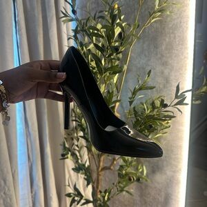 Elegant Black Stiletto Heels